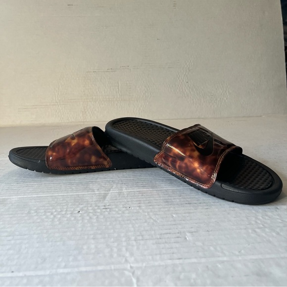 Nike Victori Animal Print Slides Women's 8 - Picture 3 of 6